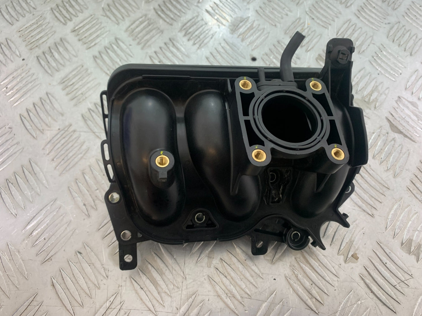 TRIUMPH TRIDENT 660 INTAKE MANIFOLD YEAR 2021-2024 (CMB1148)