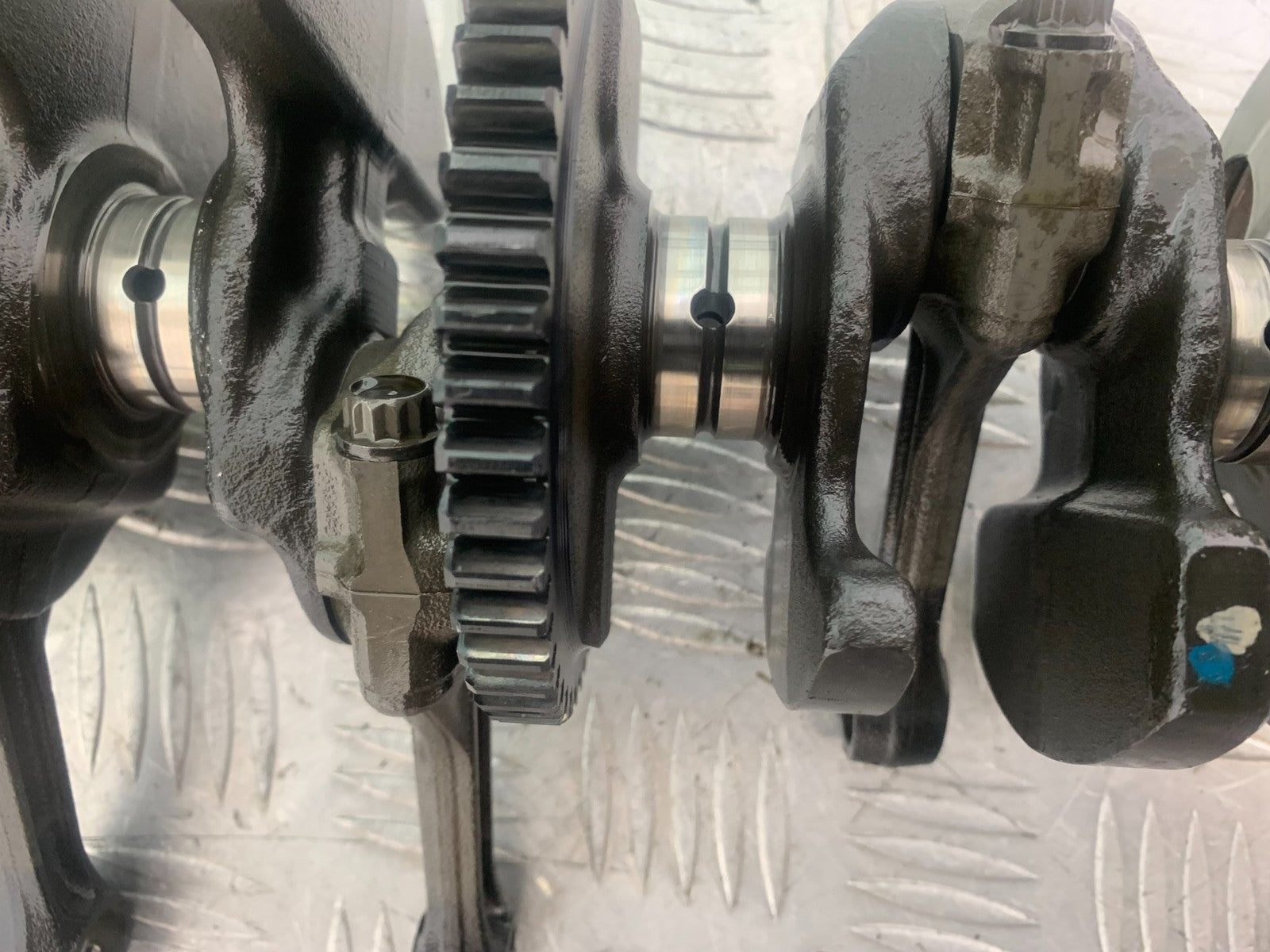 HONDA CBR1000 RR FIREBLADE CRANKSHAFT AND RODS 2008-2011 (CMB1179)
