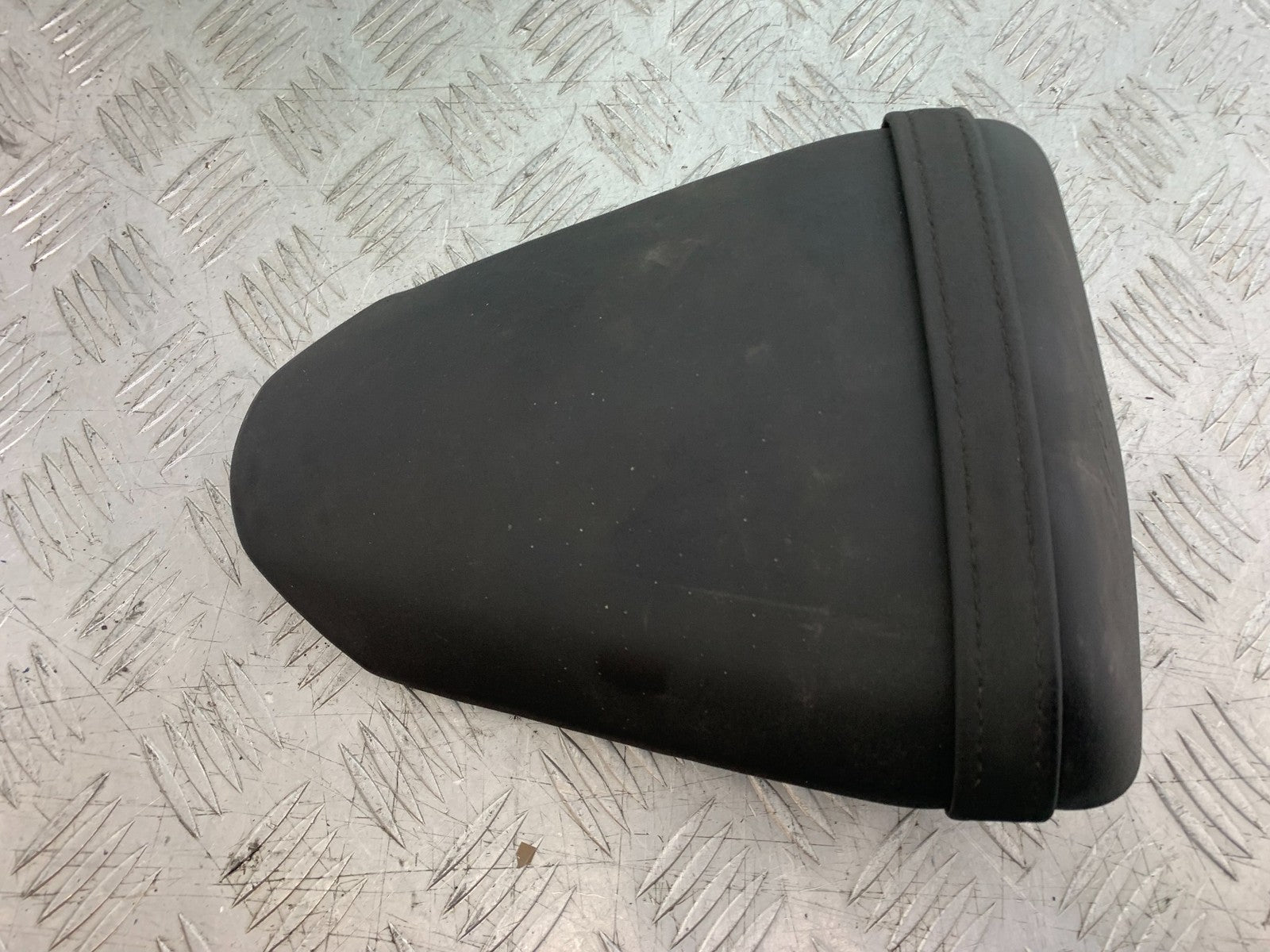 KAWASAKI ZX10R ZX10 R REAR SEAT   2008-2010 (CMB1301)