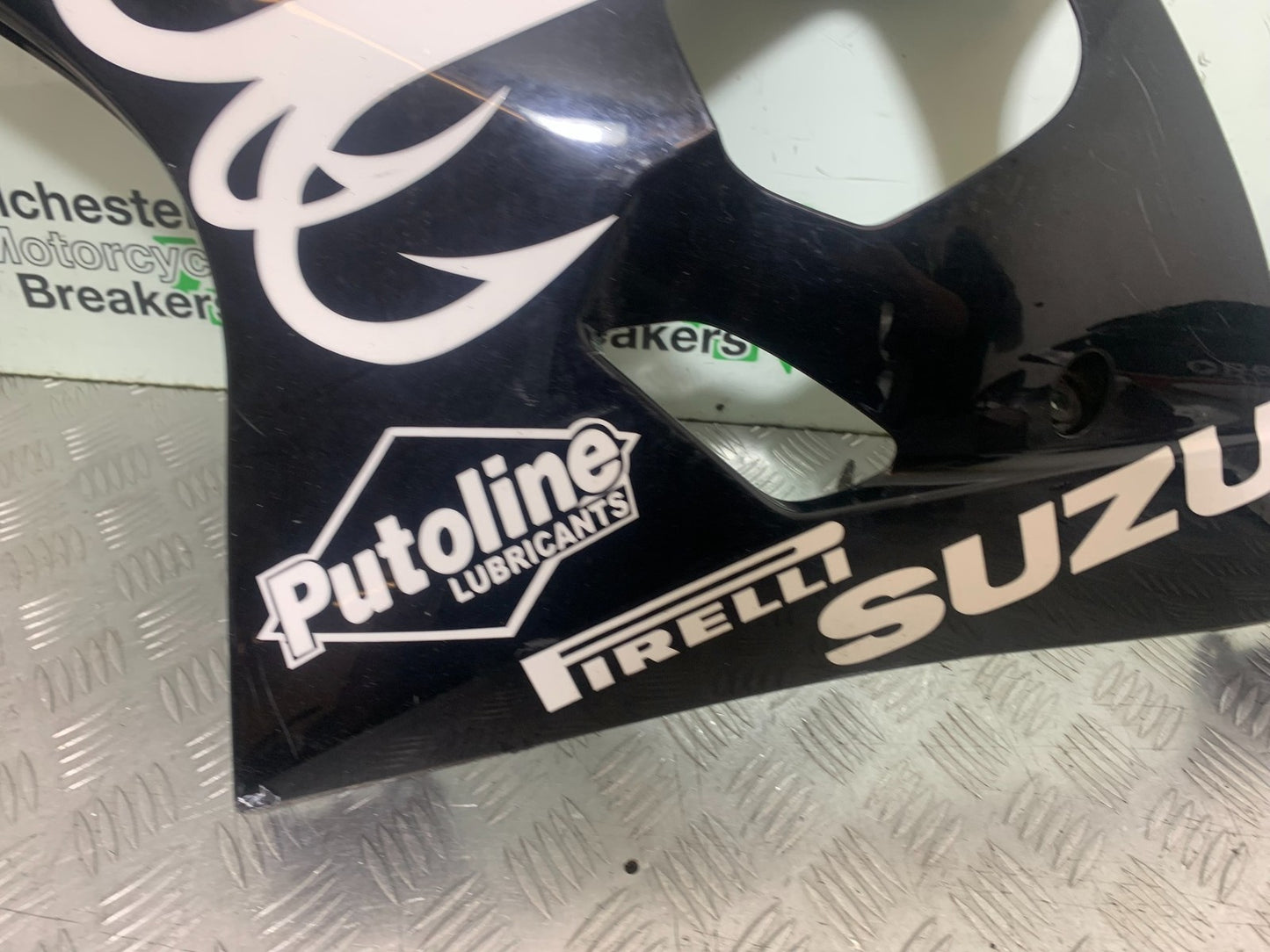 SUZUKI GSXR750 GSXR 750 K4 K5 LEFT FAIRING  2004-2005 (CMB1319)