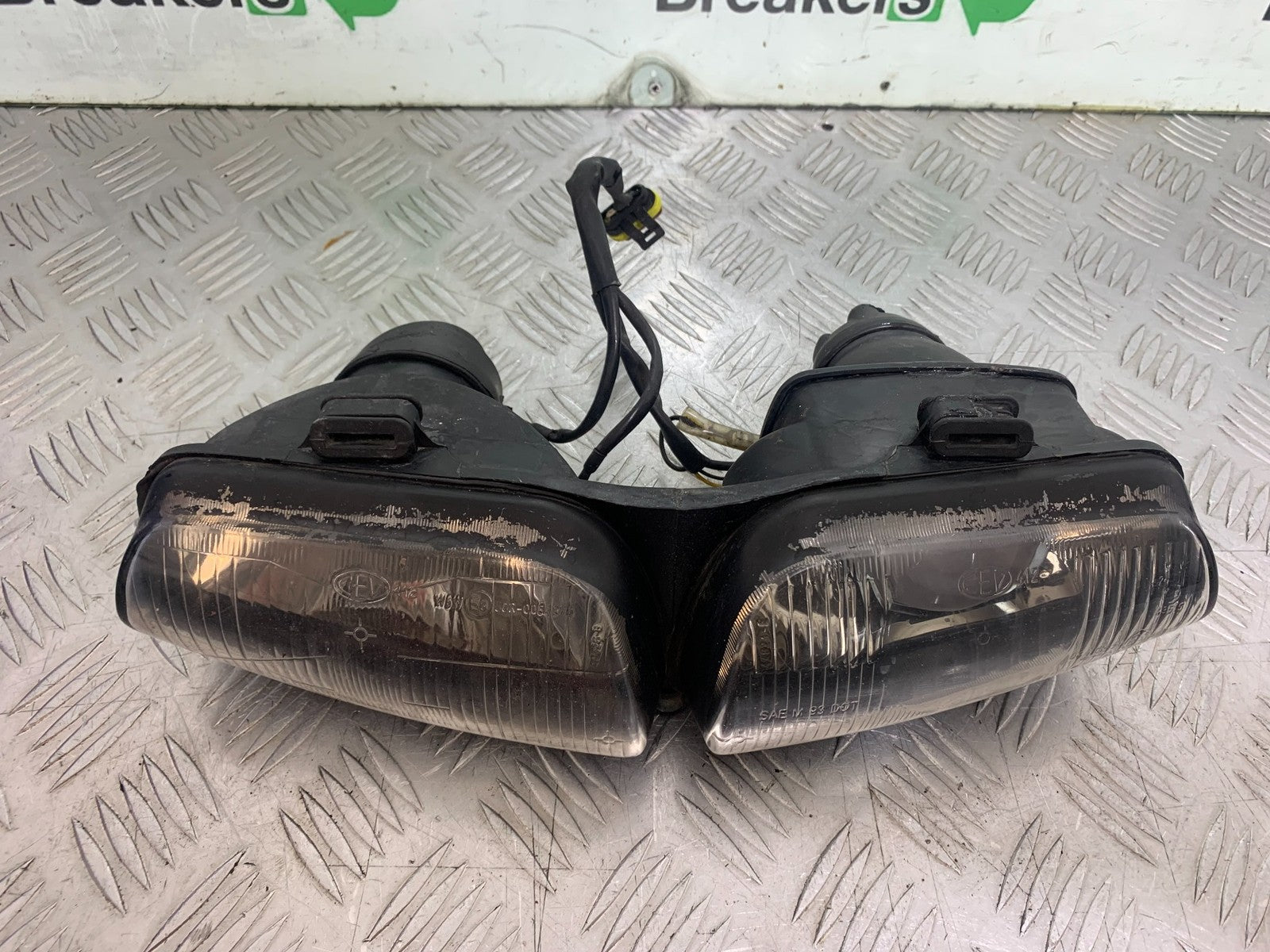 DUCATI 996 SPS 748 916 998 HEADLIGHT  1999-2000 (CMB1209)