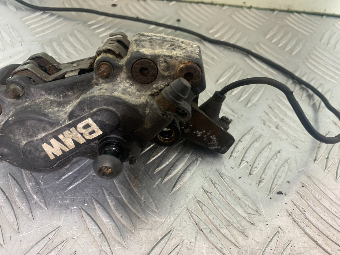 BMW K1200 K 1200 LT REAR BRAKE CALIPER YEAR 1999-07 (CMB1138)