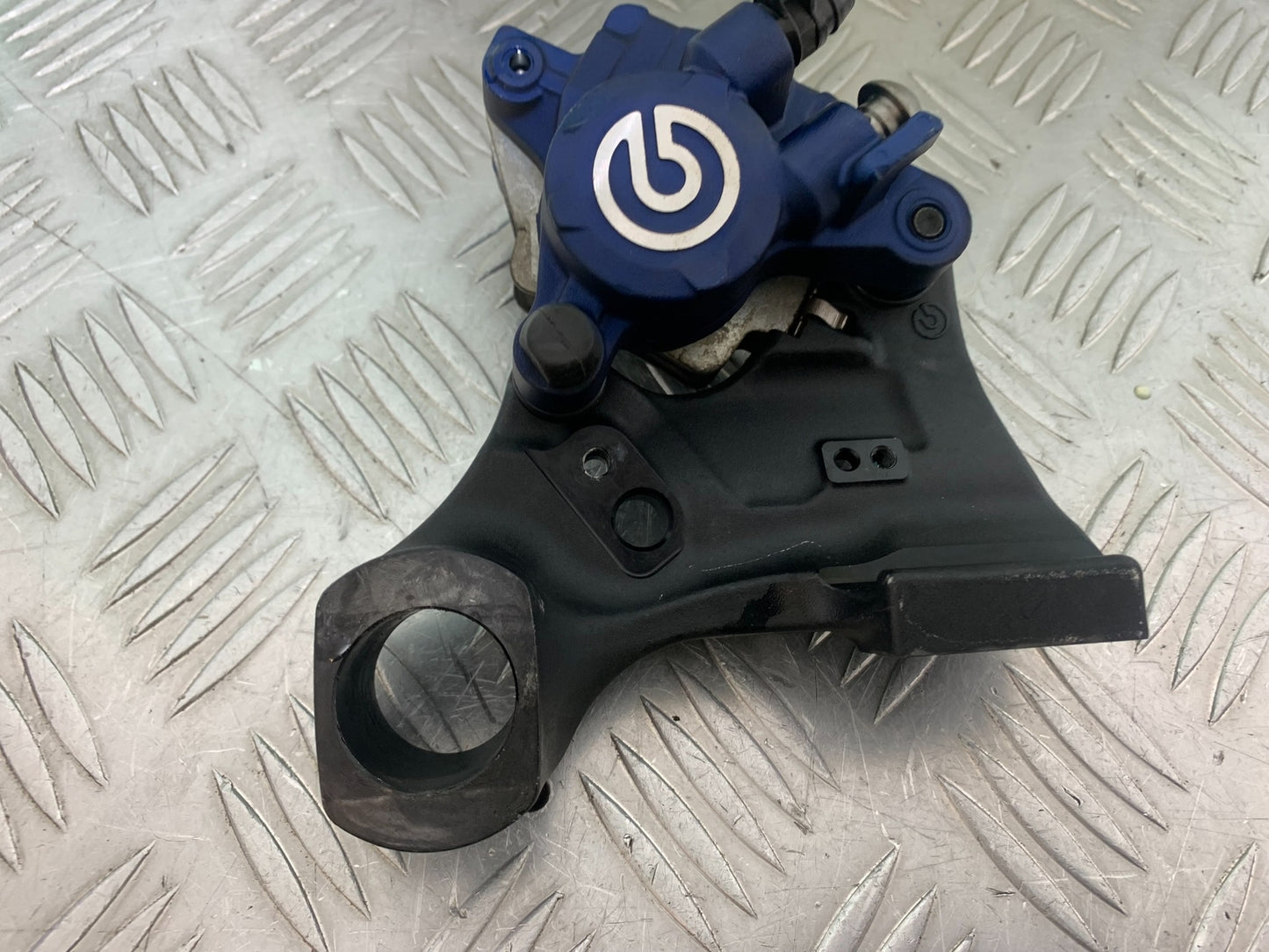 BMW M1000 R REAR BRAKE CALIPER  YEAR 2023-2024 (CMB1140)
