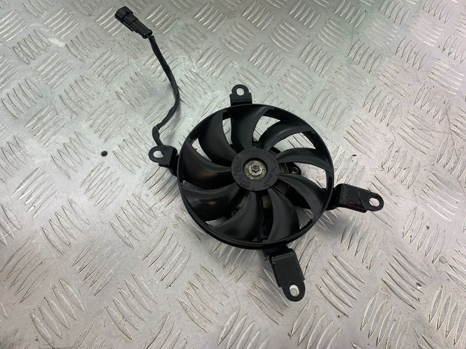 BENELLI LEONCINO 500 TRIAL RADIATOR FAN   YEAR 2020 (CMB1106)