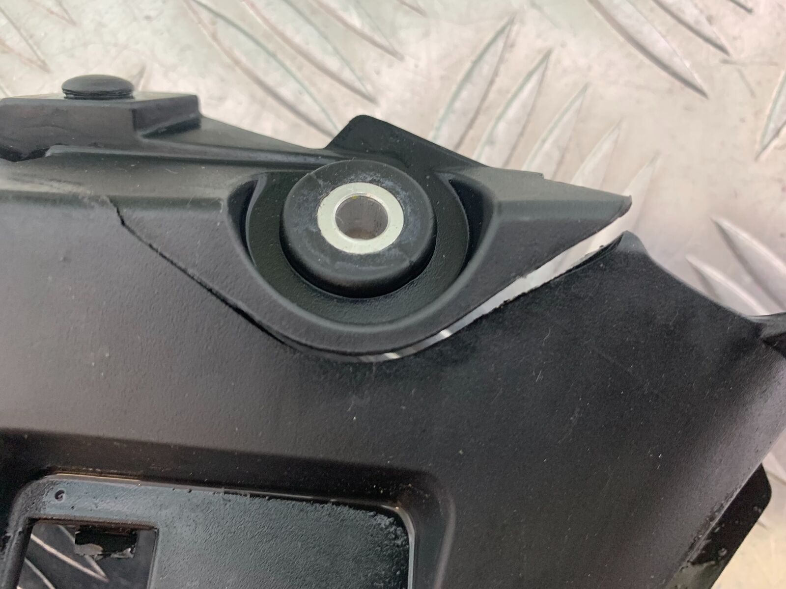 YAMAHA MT09 MT-09 INFILL PANELS  YEAR 2013-2016  (STOCK 997)