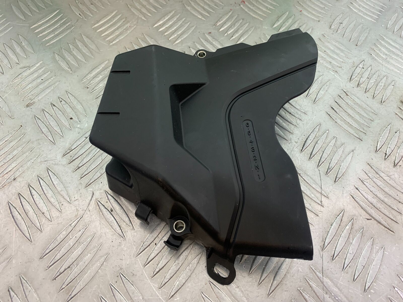 HONDA CRF1000 (DCT) AFRICA TWIN SPROCKET COVER   YEAR 2017 (CMB1030)