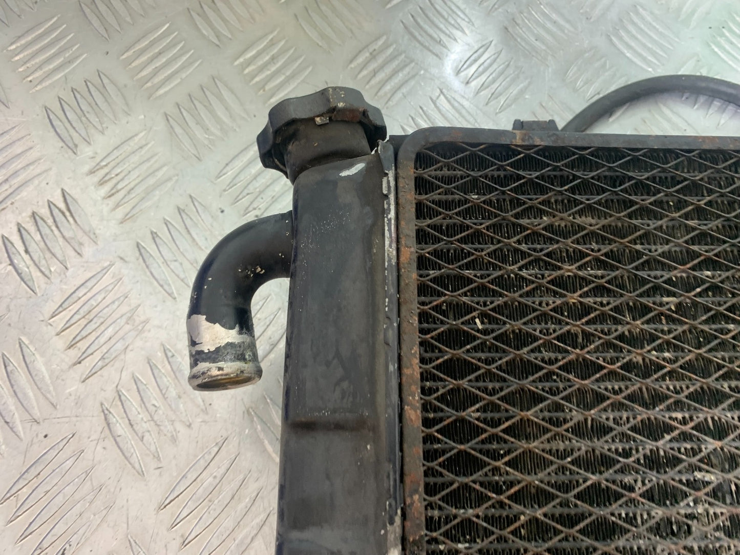 KAWASAKI ZX6R ZX6 F RADIATOR  YEAR 1995-1997 (CMB1169)