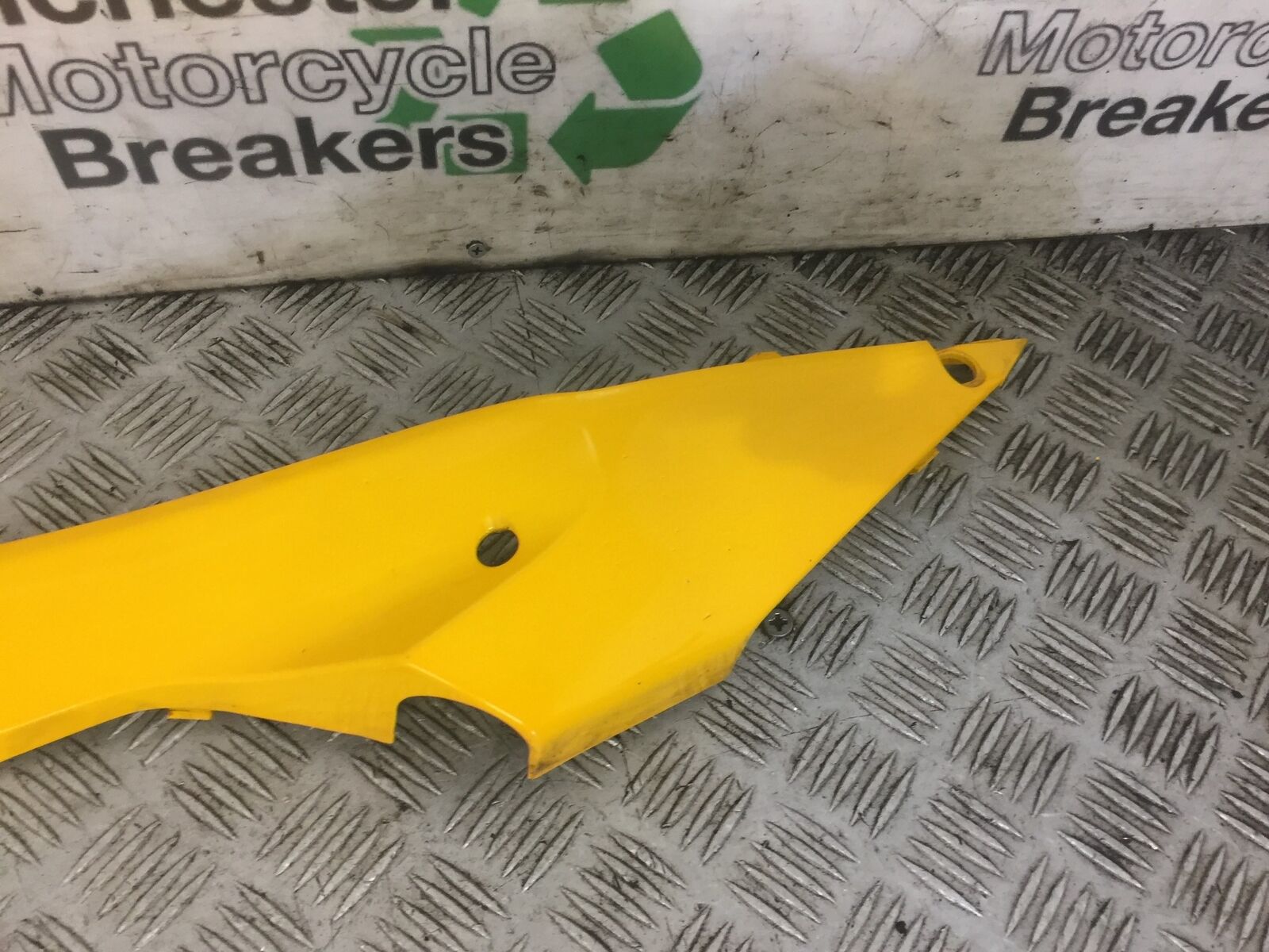 HONDA CB650 F CB 650 FA-E LEFT SEAT PANEL  YEAR 2014-2017 STOCK 609