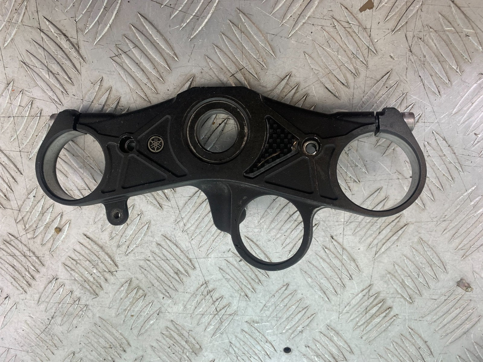 YAMAHA YZF R1 14 B BIG BANG TOP YOKE   2009-14 (CMB1175)