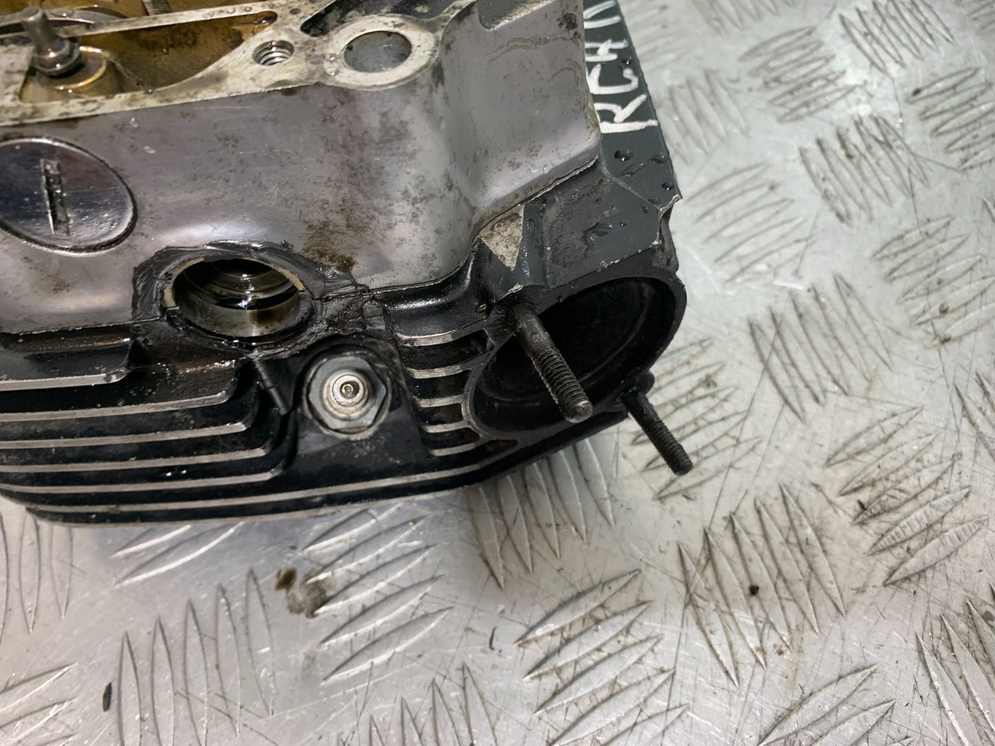 HONDA VT700 VT 700 SHADOW REAR CYLINDER HEAD YEAR 1984-85 (CMB1328)