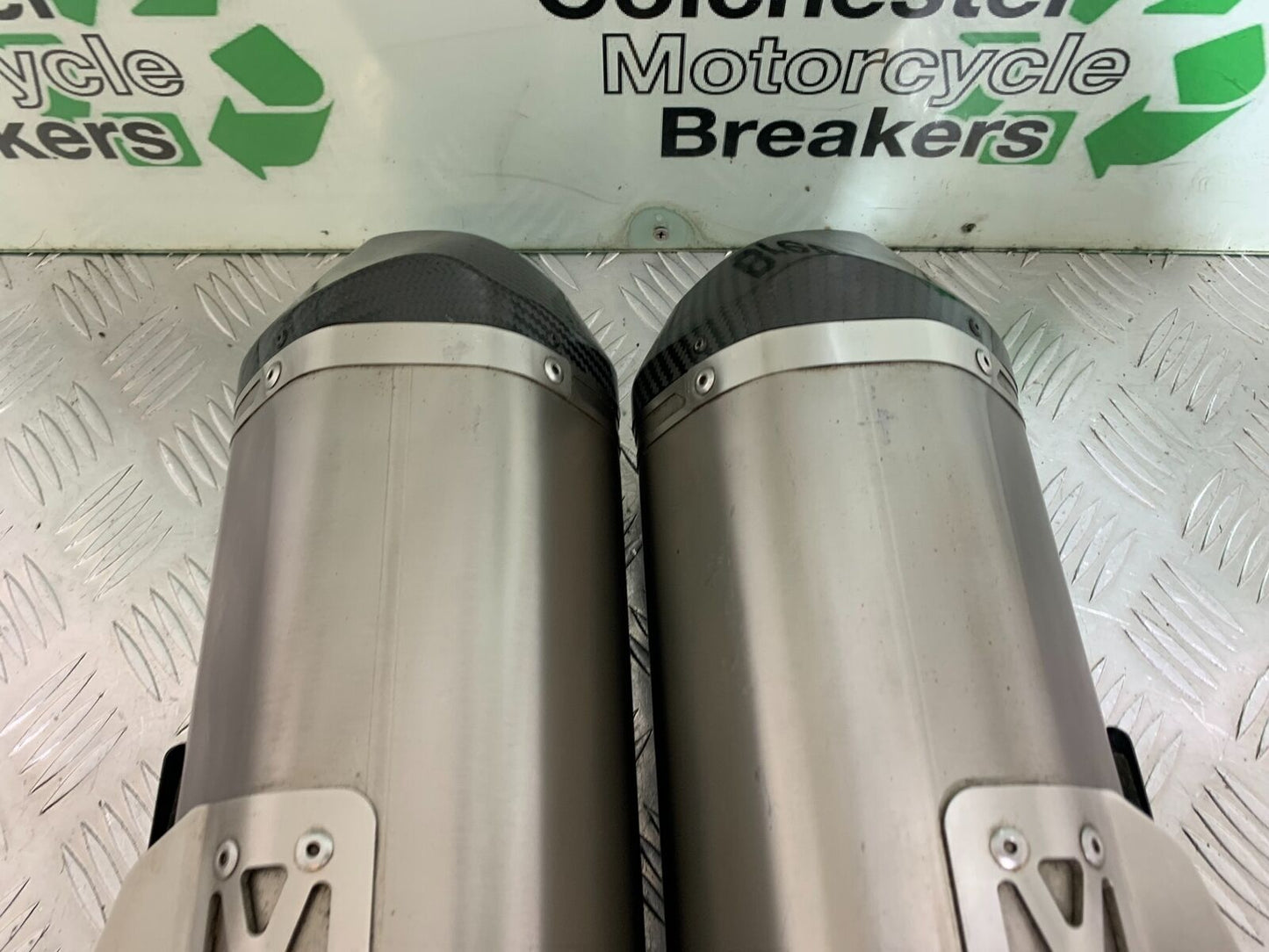 TRIUMPH 1050 SPEED TRIPLE RS  ARROW SILENCERS YEAR 2018-2020 (CMB1029)