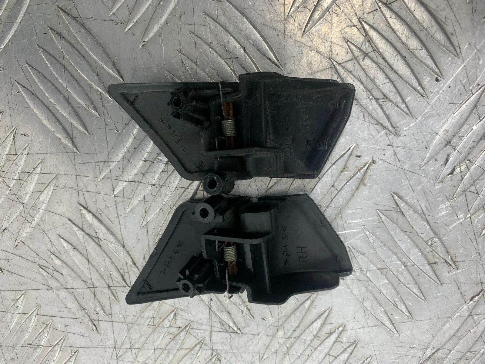 HONDA NT 700 V DEAUVILLE PANNIER CATCHES   YEAR 2006-2010 (CMB1298)