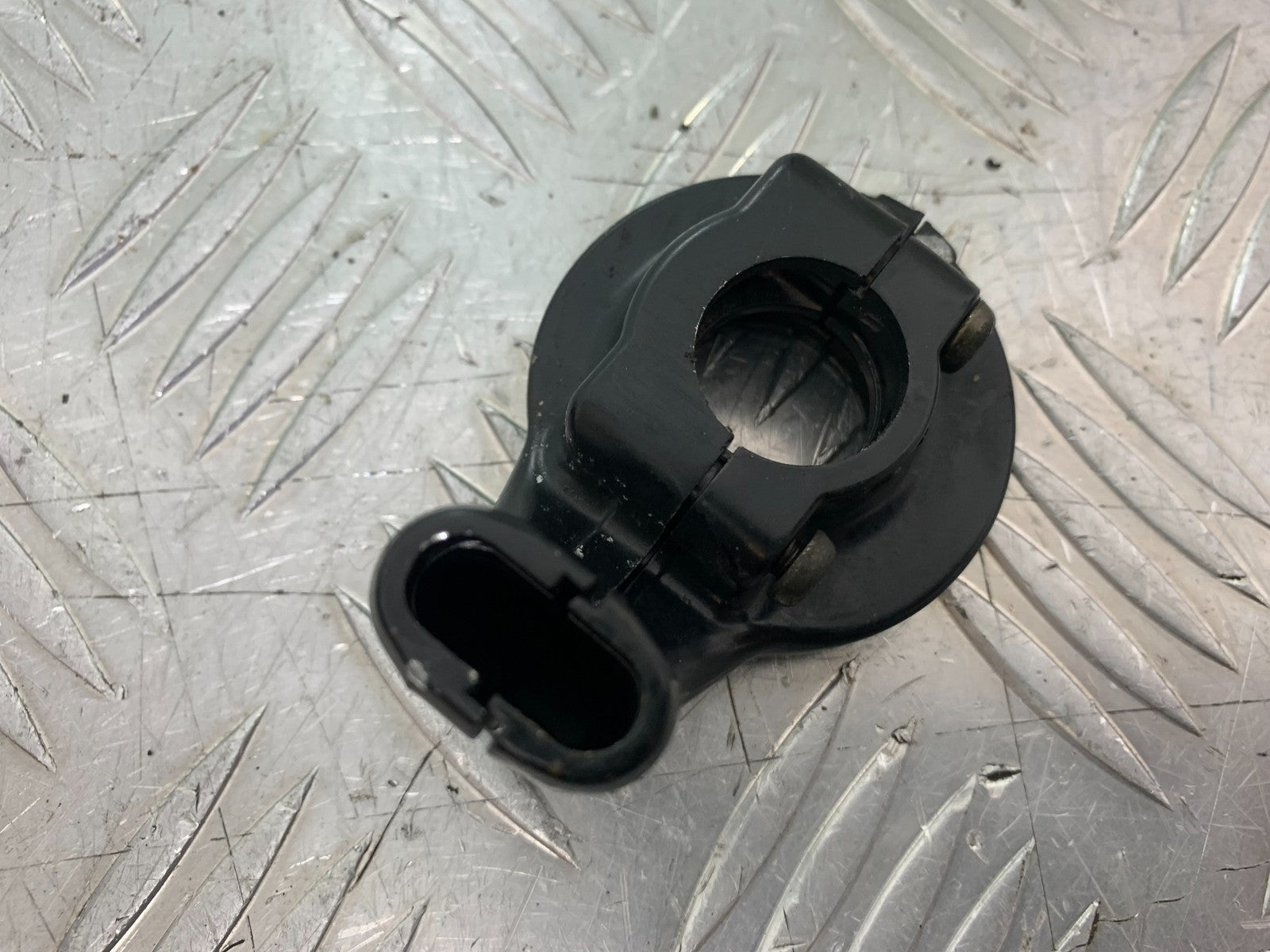 TRIUMPH 955i SPRINT ST THROTTLE HOUSING YEAR 1999-04 (CMB1230)