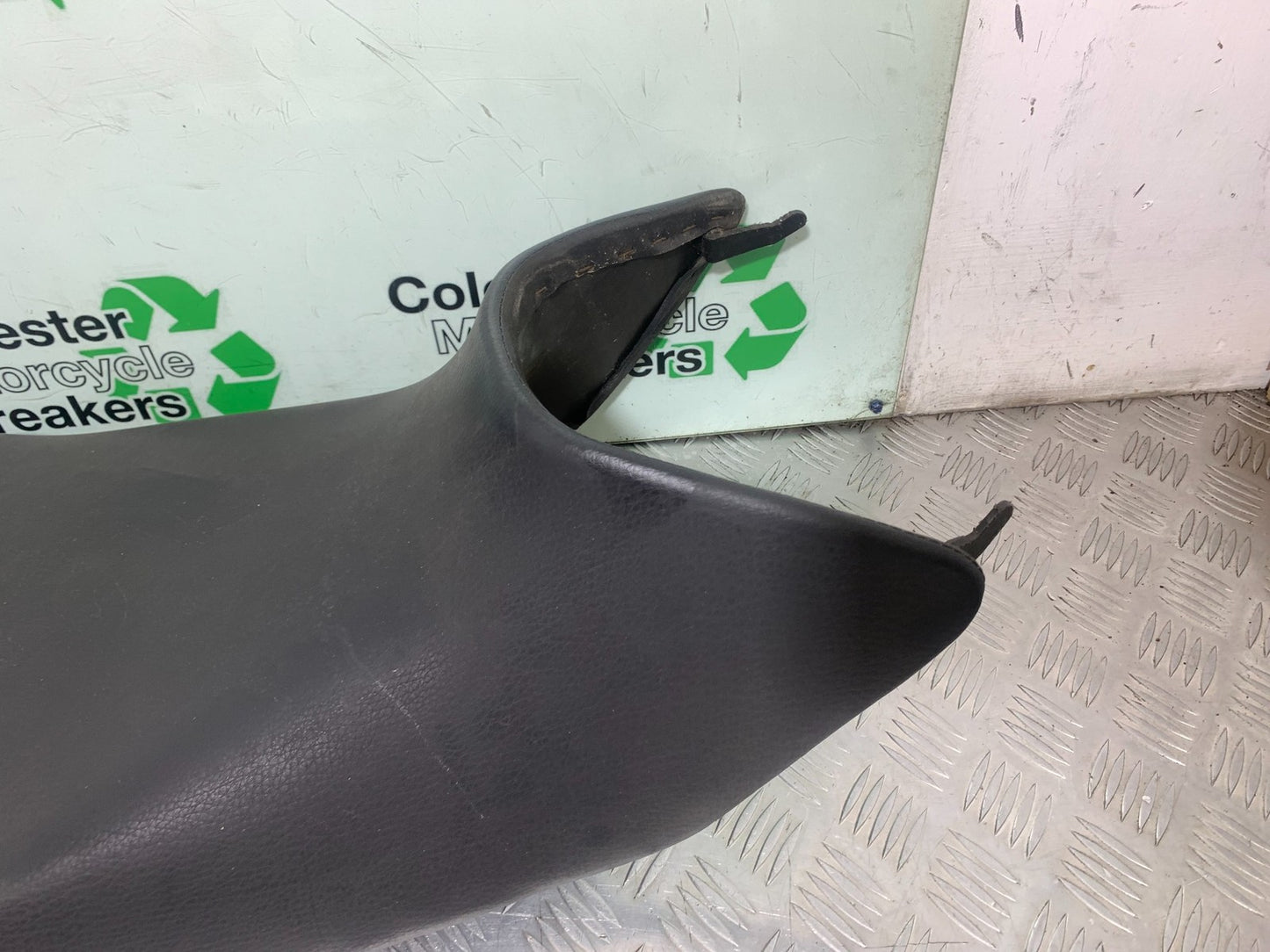 HONDA ST1100 PAN EUROPEAN SEAT  YEAR 1993-2001 (CMB1195)