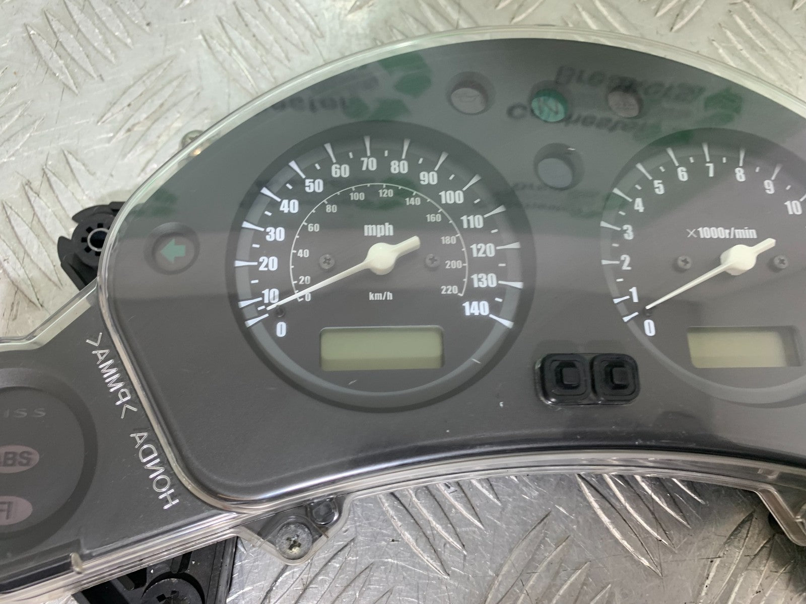 HONDA CBF600 CBF 600 CLOCKS SPEEDO DASH  YEAR 2004 -07 (CMB1247)