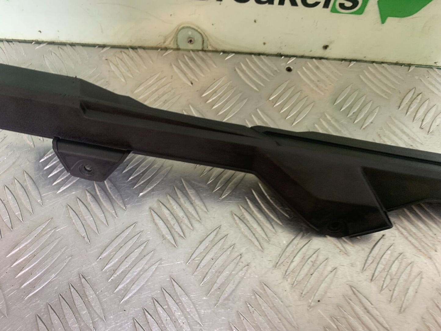 SINNIS TERRAIN 125 CHAIN GUARD   YEAR 2024 (CMB1072)