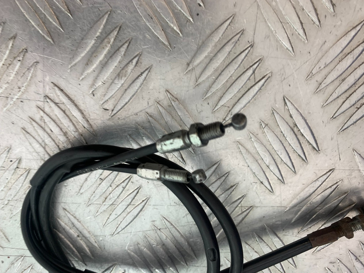 HONDA XL125 VARADERO THROTTLE CABLES   YEAR 2001-2006  (CMB1210)