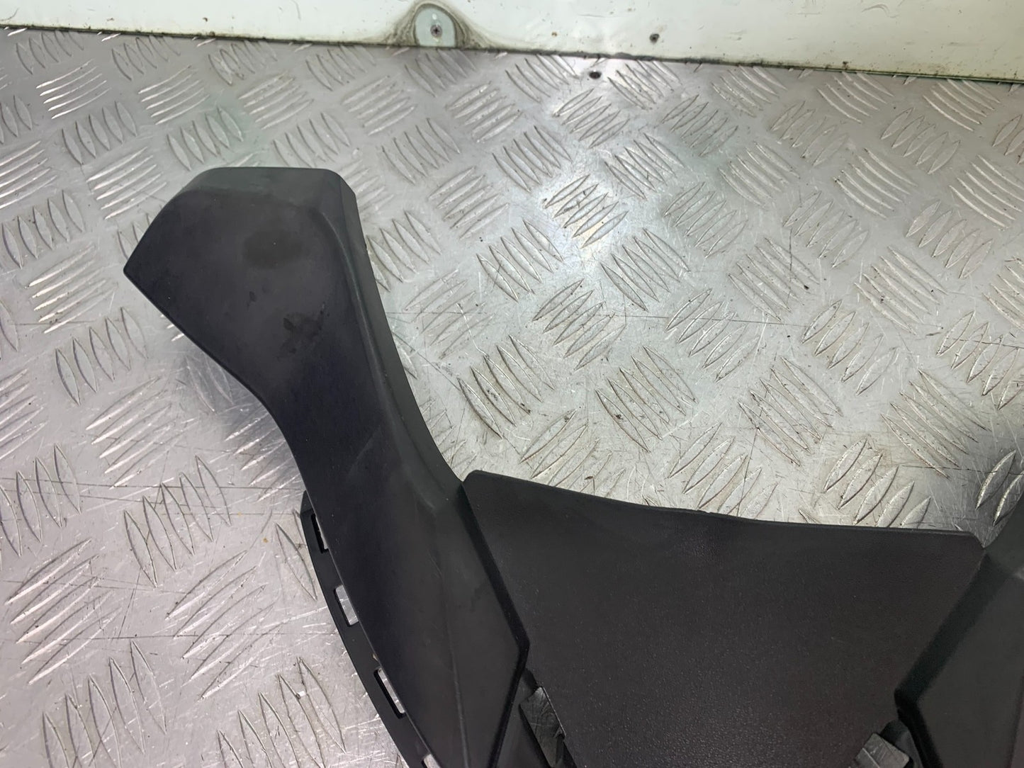 YAMAHA XMAX 300 INFILL COVER YEAR 2017-2020 (CMB1218)