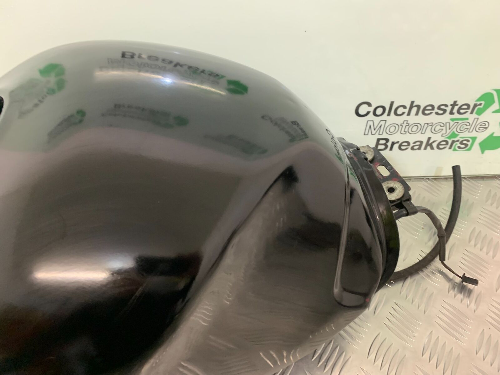 HONDA CBR1100 BLACKBIRD PETROL TANK  YEAR 1996-1998 (STOCK 936)