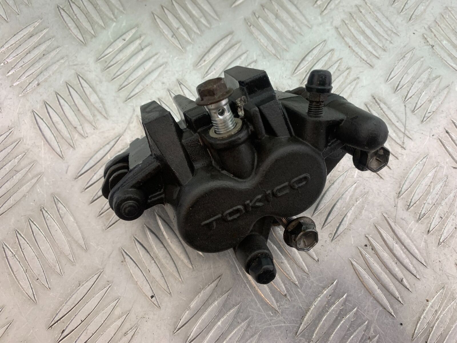 SUZUKI INTRUDER VL800 C800 FRONT BRAKE CALIPER YEAR 2012-16 (CMB1039)