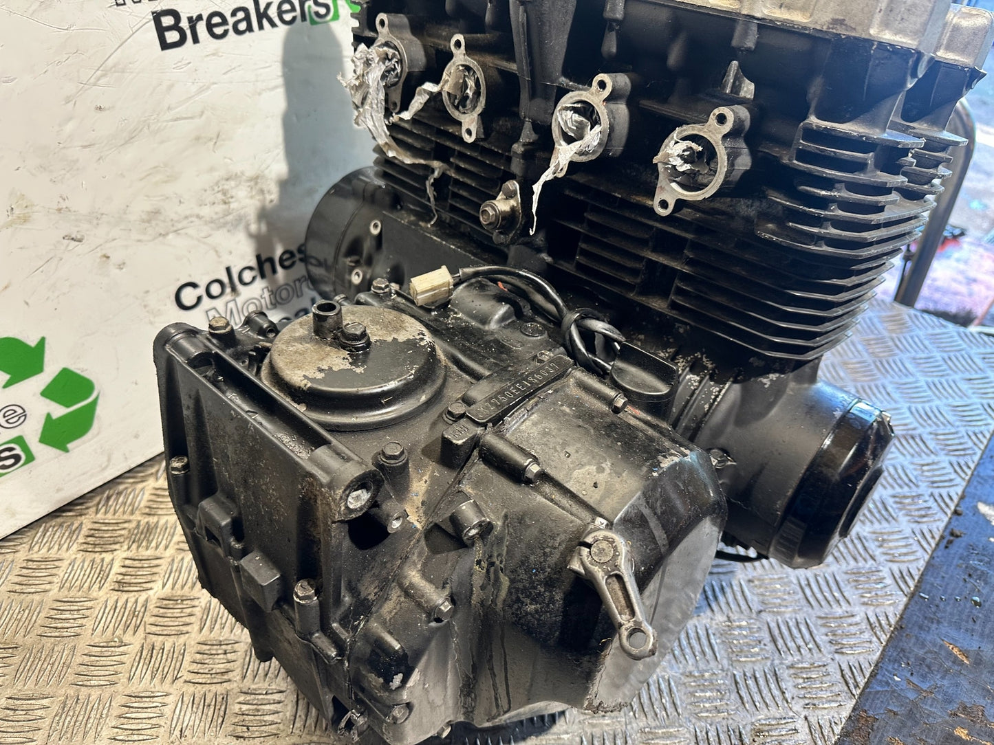 KAWASAKI Z750 ZR750 ZR-7S ENGINE YEAR 1999-05 (CMB1135)