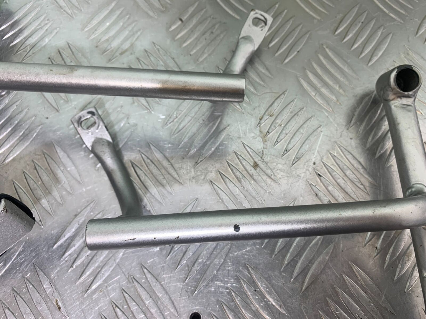 HONDA VFR400 VFR 400 NC21 REAR HANGERS AND PEGS  YEAR 1986-87 (CMB1043)