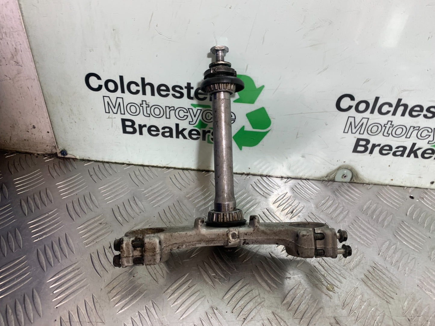 SUZUKI RF900 RF 900 BOTTOM YOKE YEAR 1994-1999 CMB1326