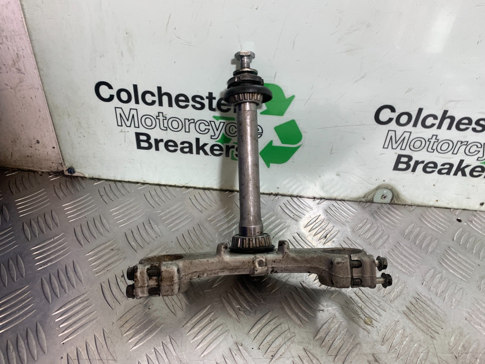 SUZUKI RF900 RF 900 BOTTOM YOKE YEAR 1994-1999 CMB1326