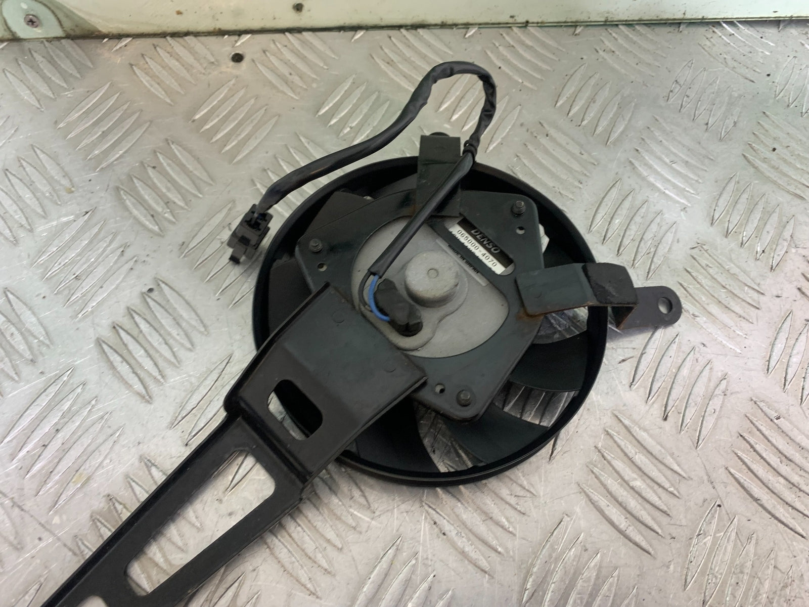 KAWASAKI ZX10R ZX 10R RADIATOR FAN   YEAR 2011-2015 (CMB1154)
