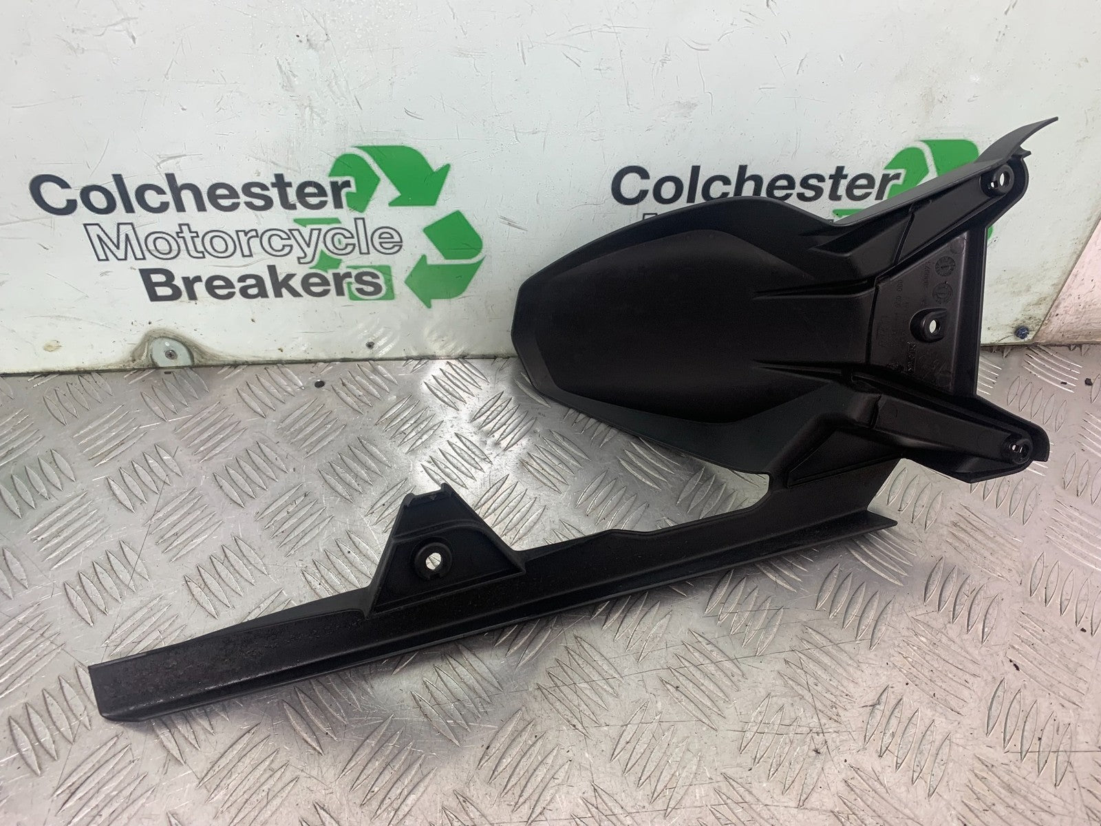 KTM 1290 SUPER DUKE R REAR HUGGER YEAR 2020-2024 (CMB1272)