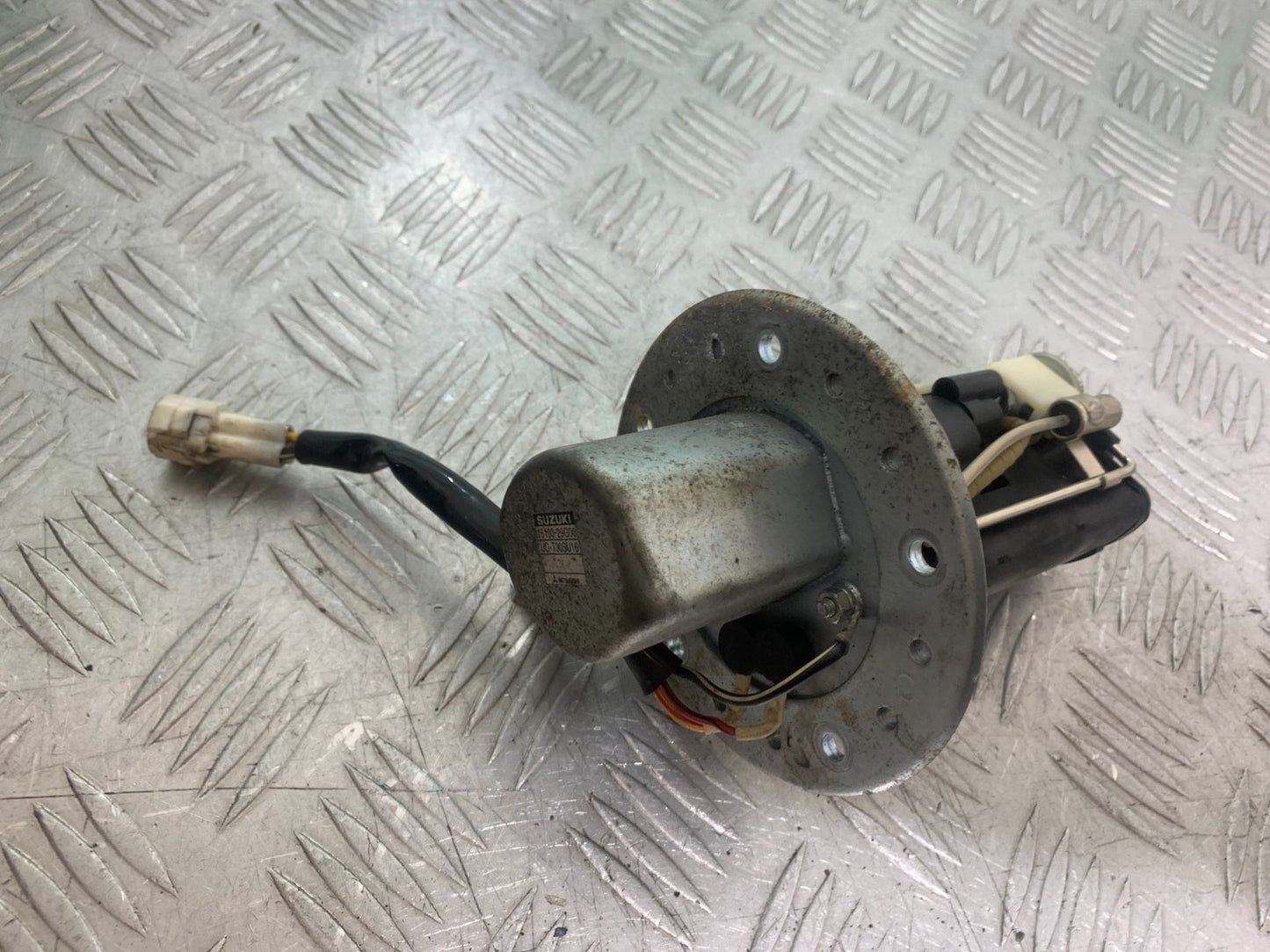 SUZUKI GSXR750 GSXR 750 K4 K5 PETROL PUMP 2004-2005 (CMB1319)