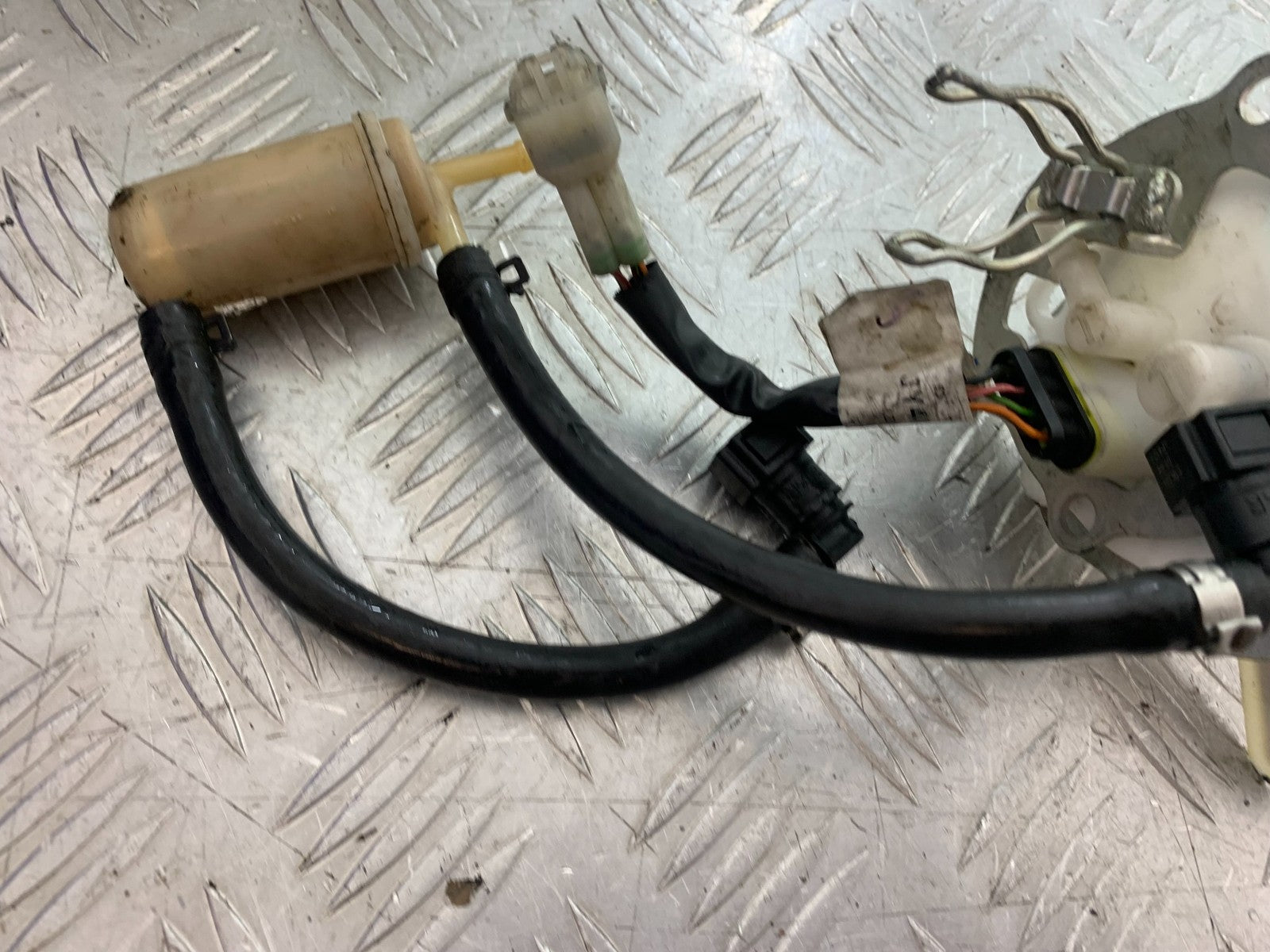 KTM 390 ADVENTURE PETROL PUMP  YEAR 2020-24 (CMB1240)