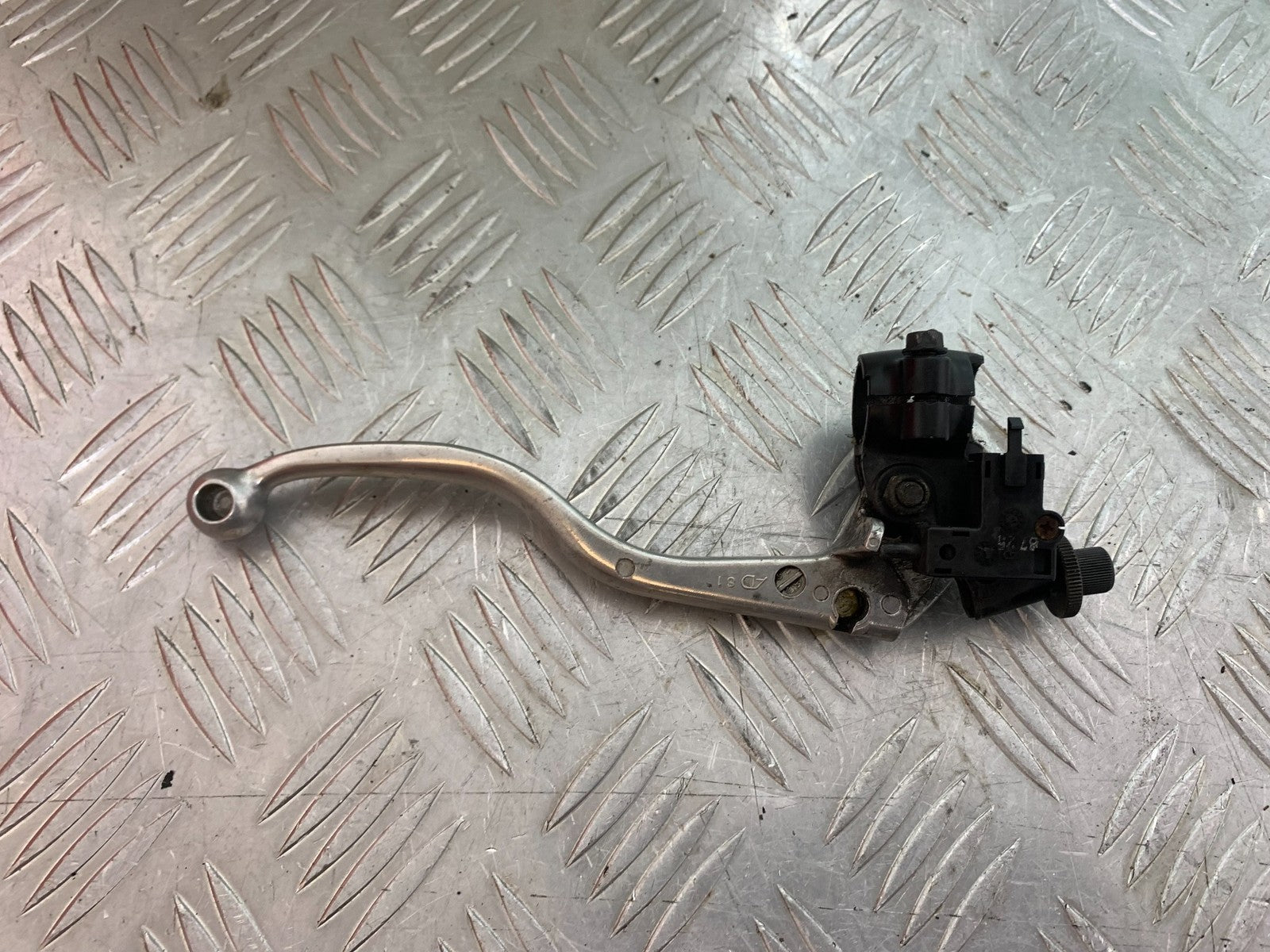 YAMAHA XJ600 XJ 600 DIVERSION CLUTCH LEVER AND BRACKET 1998-2000 (CMB1191)