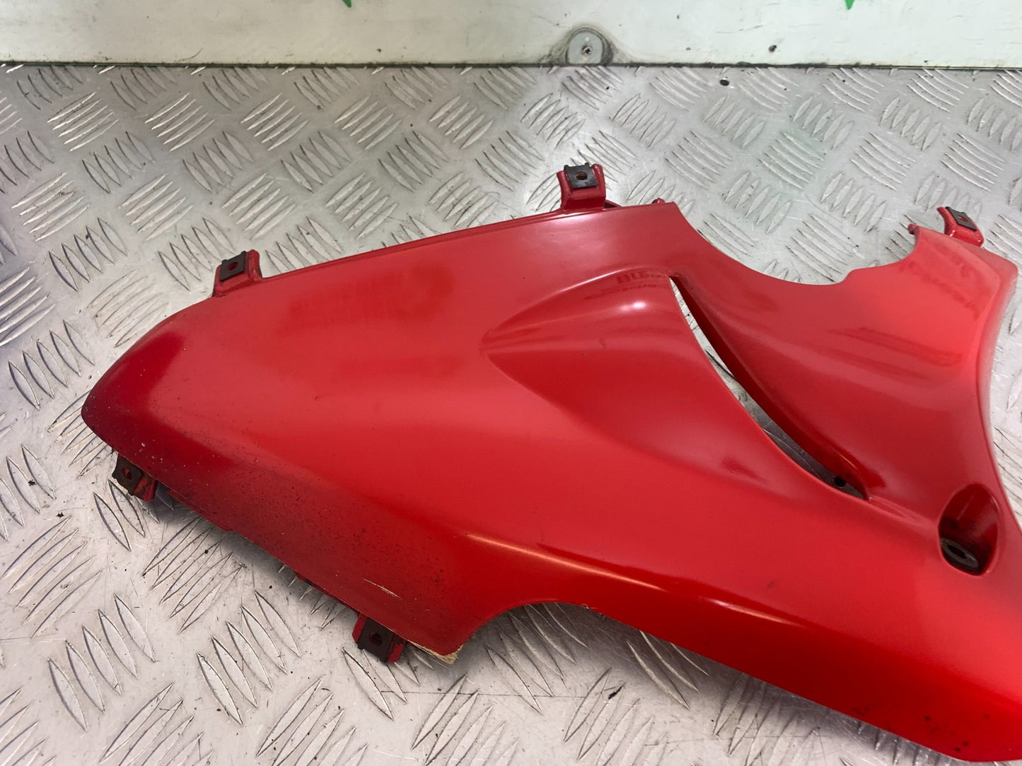 TRIUMPH 955i SPRINT ST LEFT LOWER FAIRING  1999-2004 (CMB1176)