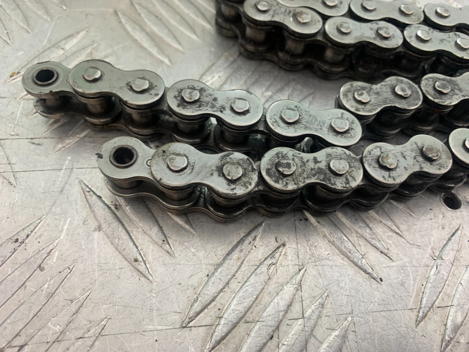 YAMAHA XSR900 XSR 900 CHAIN (USED)  YEAR 2022-2024 (CMB1215)