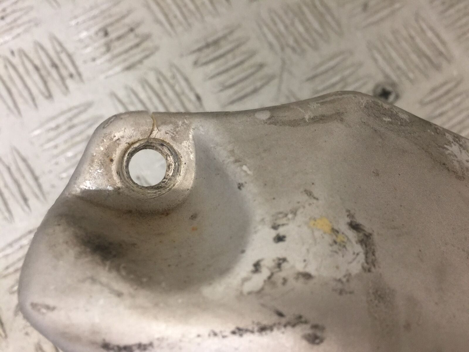TRIUMPH 955i TIGER SEAT PANEL  YEAR 2001-2006 (STOCK 818)