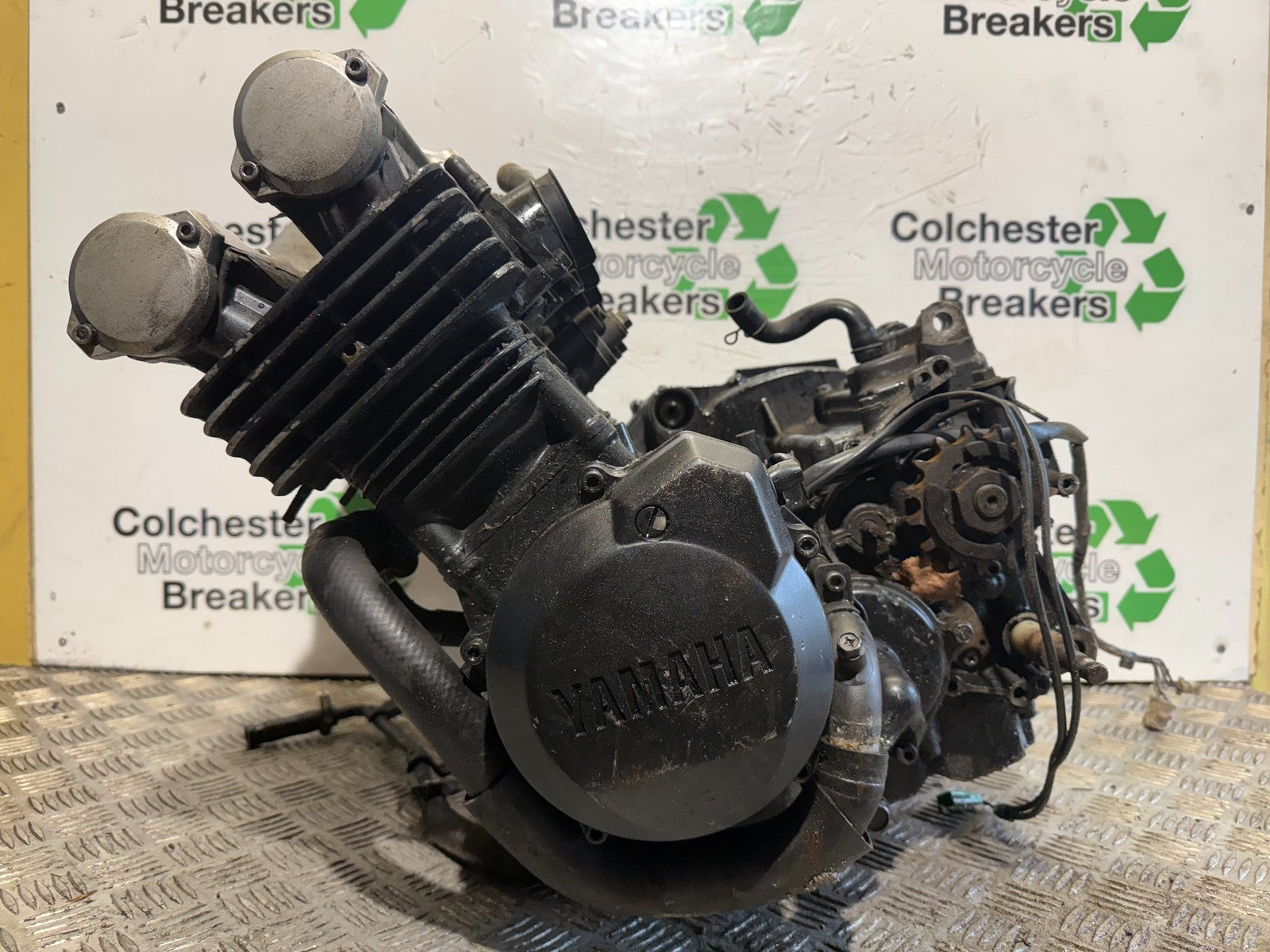 YAMAHA FZS600 FAZER 600 ENGINE YEAR 1998-2001 (CMB1267)