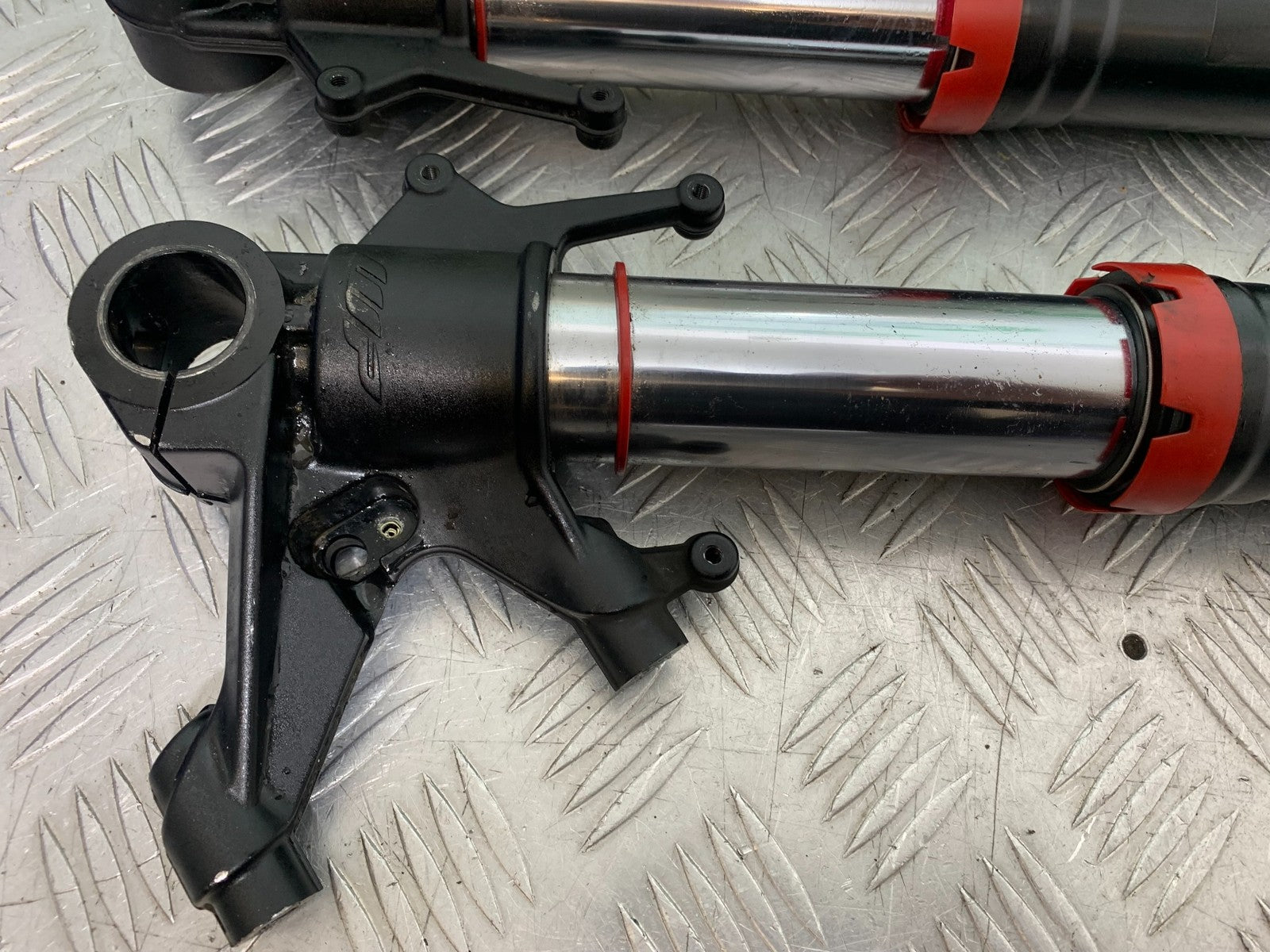 KTM 1290 SUPER DUKE R FORKS (SLIGHTLY BENT) YEAR 2020-2024 (CMB1272)