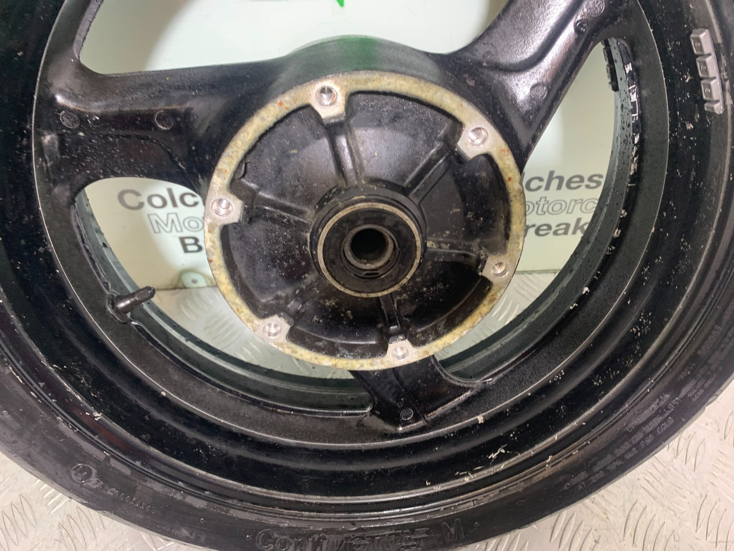 HONDA CBR1100 BLACKBIRD REAR WHEEL  YEAR 1999-2005 (CMB1232)