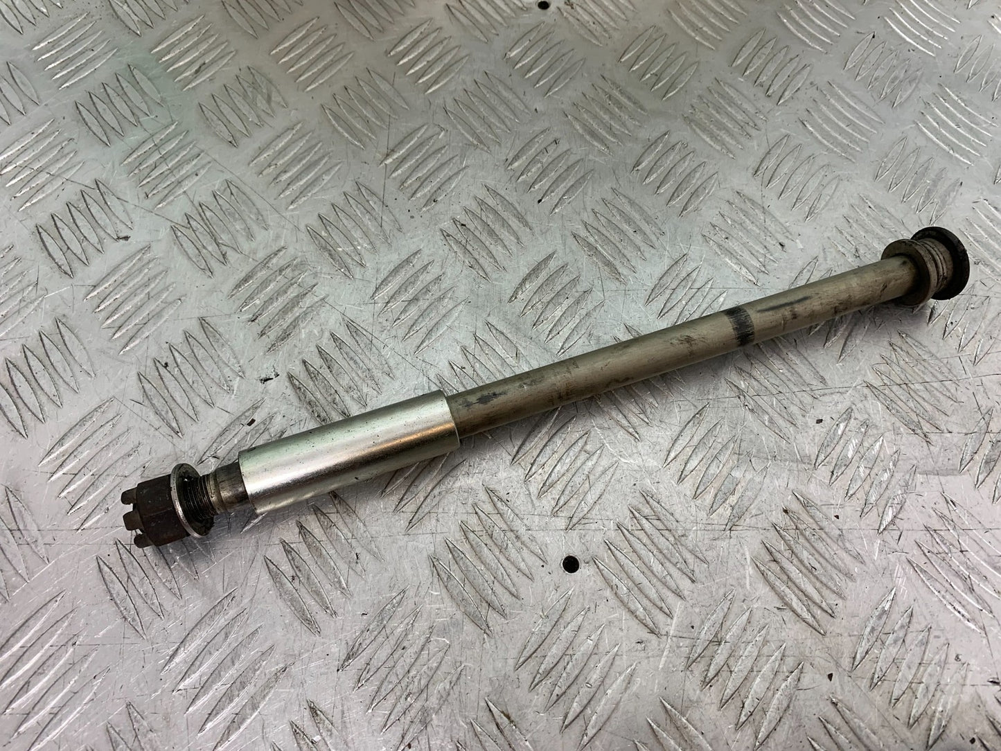 KAWASAKI GTR1400 GTR 1400 REAR WHEEL SPINDLE  YEAR 2007-2009 (CMB1306)