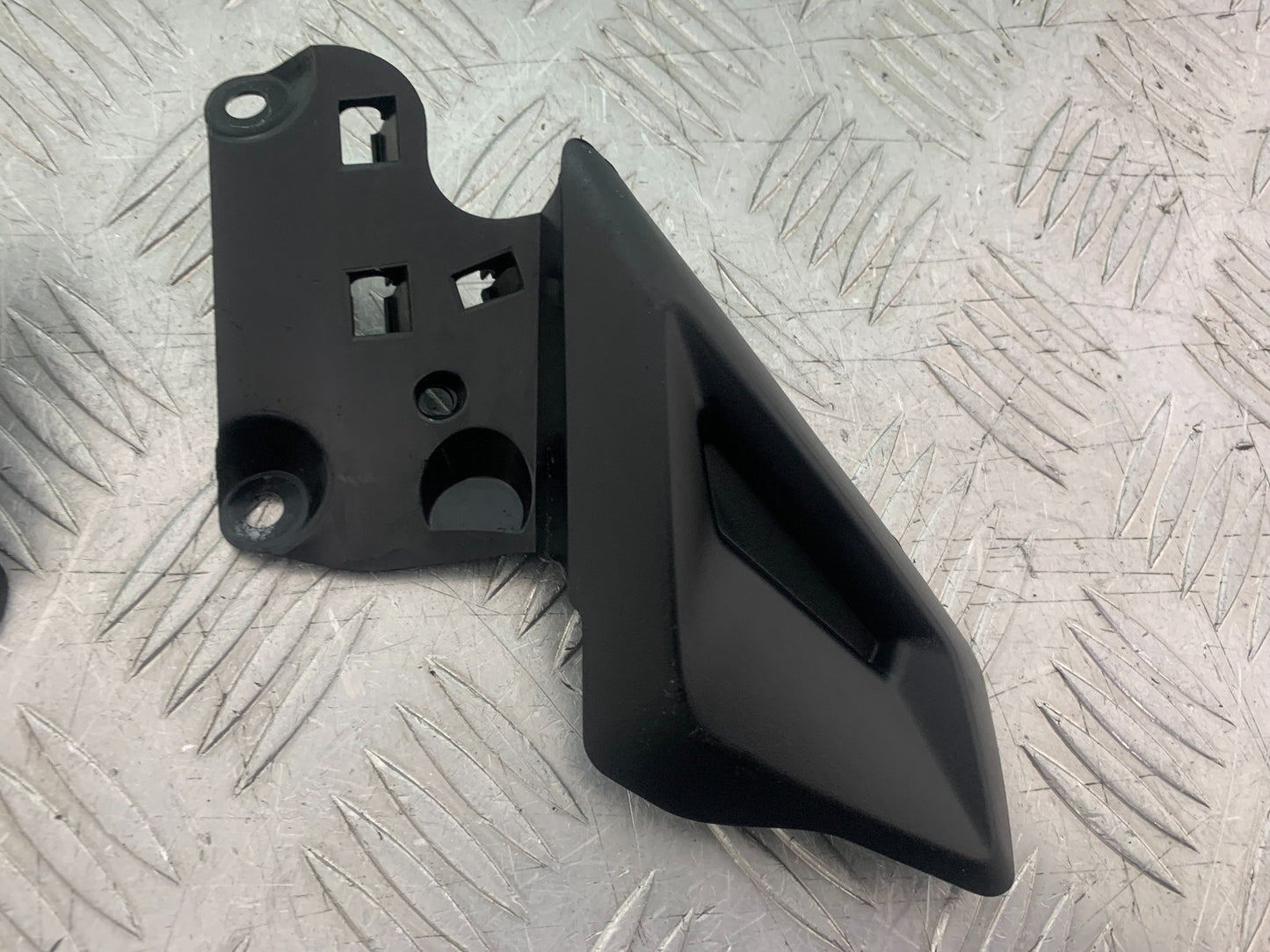 TRIUMPH 675 STREET TRIPLE RX LEFT AND RIGHT INFILLS  2015-2017 (CMB1299)