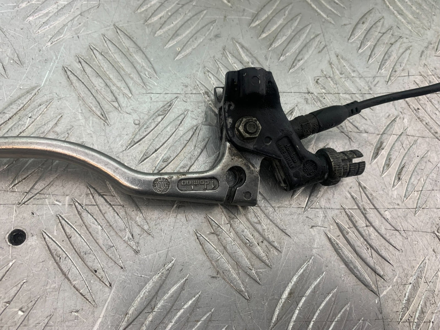 APRILIA 650 PAGASO STRADA CLUTCH LEVER AND BRACKET   YEAR 2005-2010 (CMB1260)