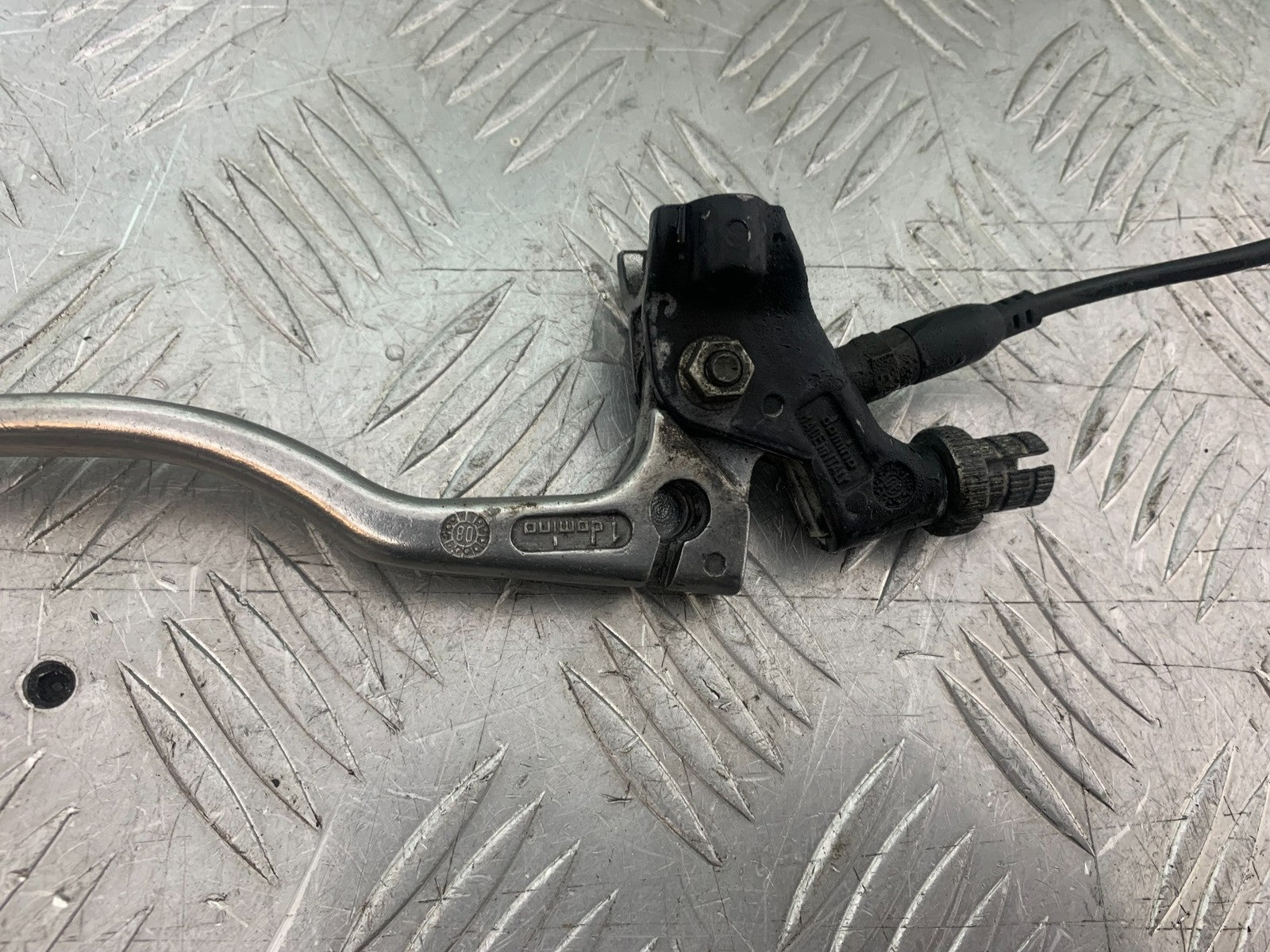 APRILIA 650 PAGASO STRADA CLUTCH LEVER AND BRACKET   YEAR 2005-2010 (CMB1260)