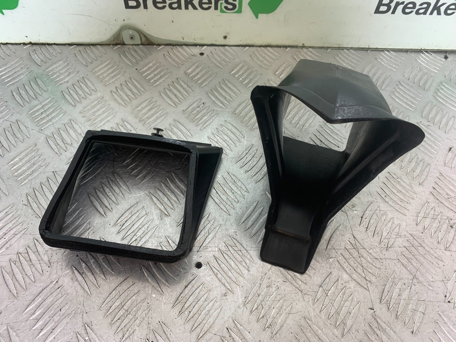 BMW S1000 RR AIR TUBE  YEAR 2015-2018 (CMB1246)