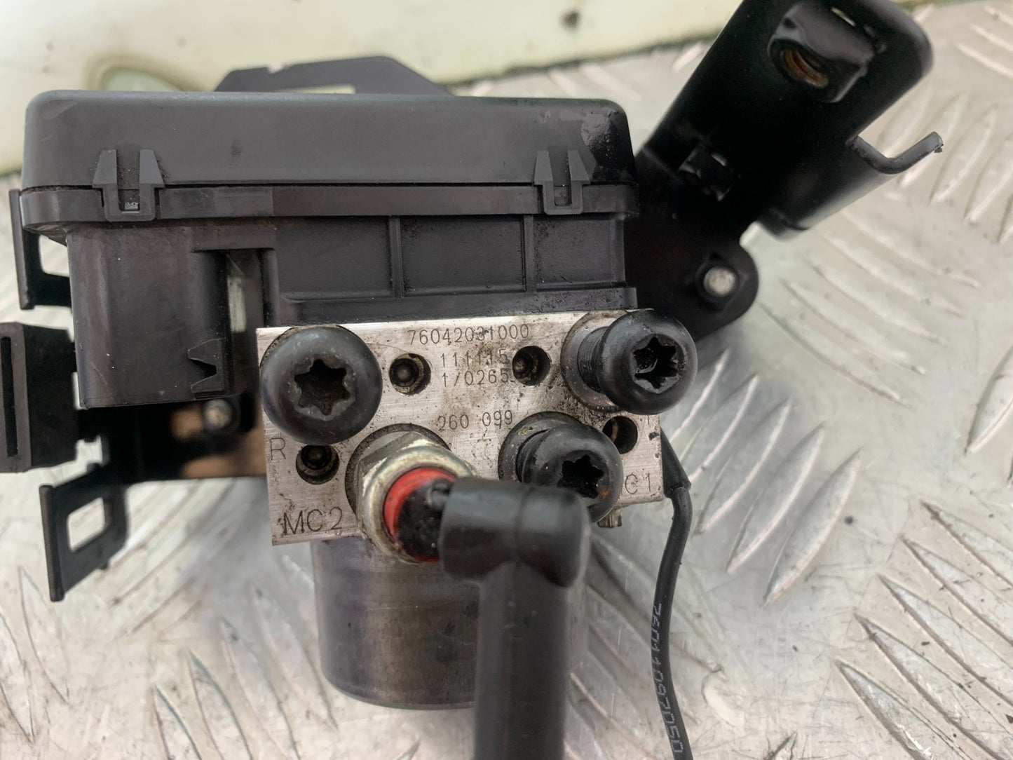 KTM 690 DUKE R LC4 ABS PUMP YEAR 2012-2015  (CMB1180)