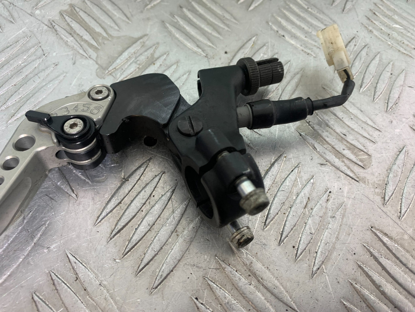 MV AGUSTA 800 F3 CLUTCH LEVER AND BRACKET  YEAR 2013-2016 (CMB1152)