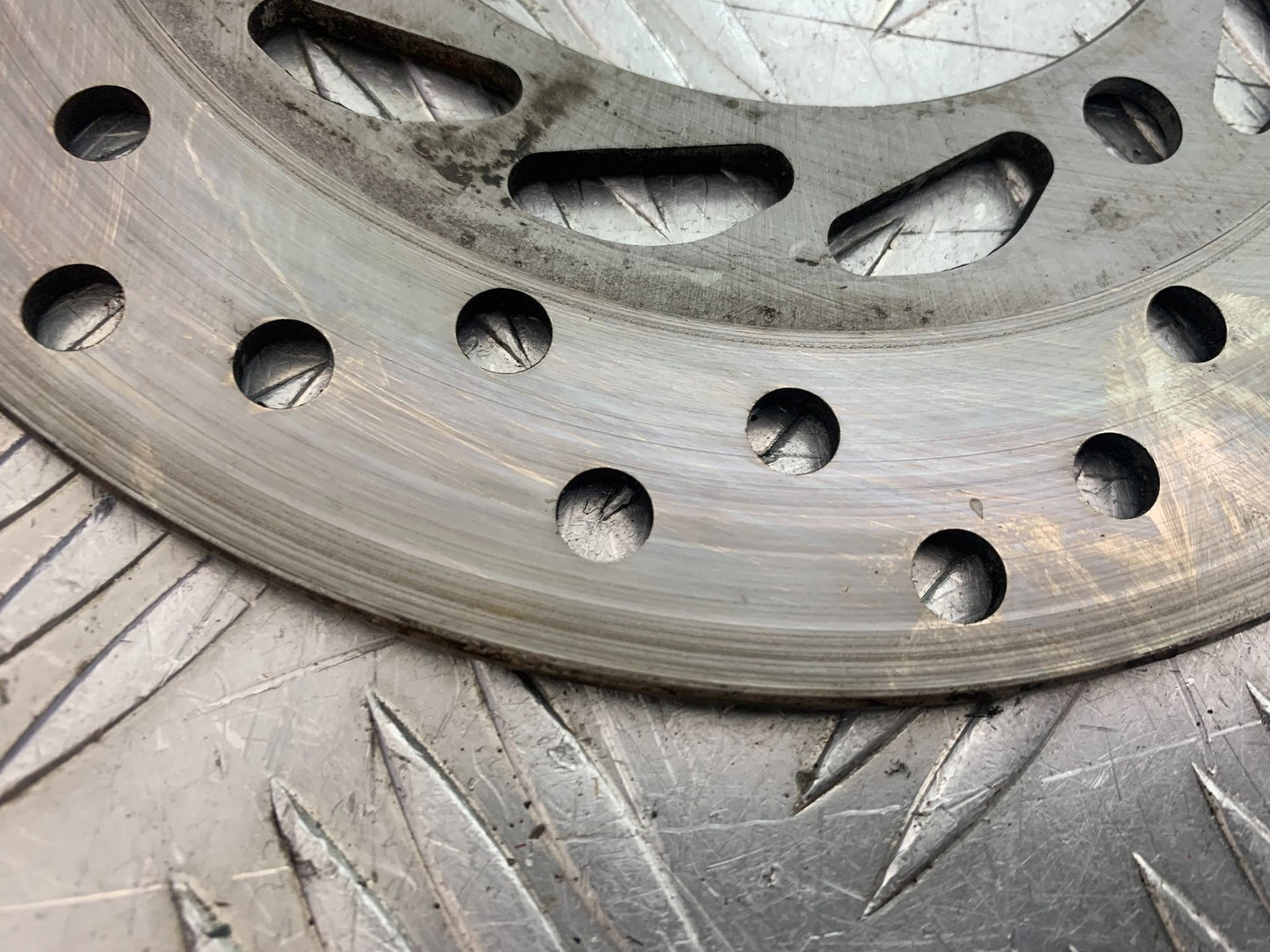 HONDA XL125 VARADERO REAR BRAKE DISC    YEAR 2001-2006  (CMB1210)