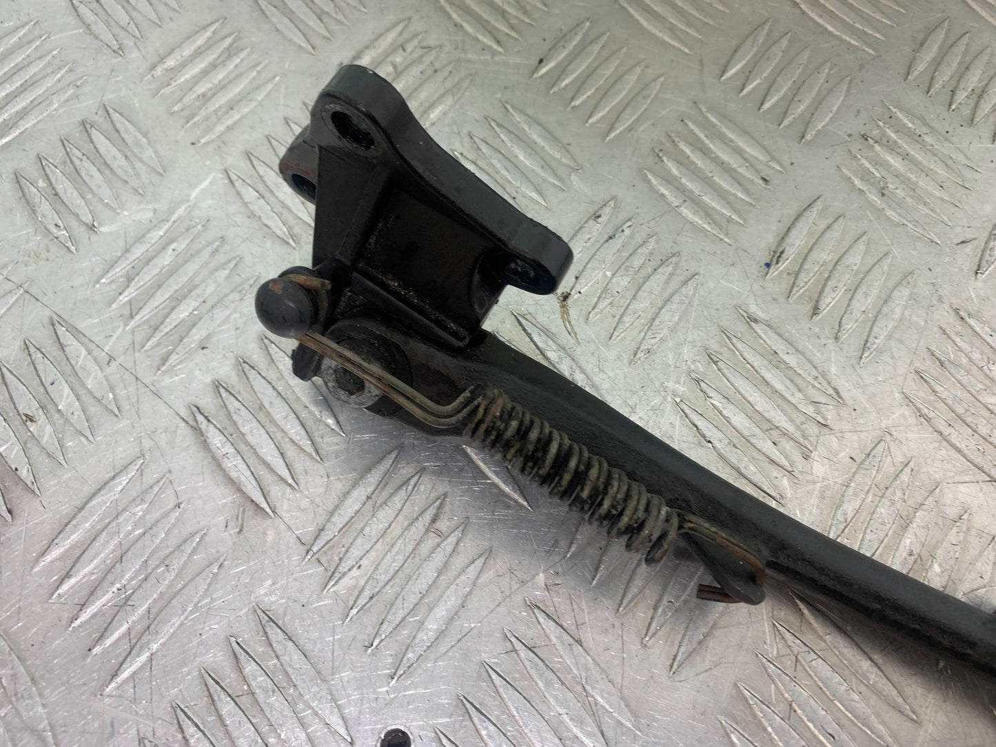TRIUMPH 1050 SPRINT ST SIDE STAND  YEAR 2004-2007 (CMB1197)