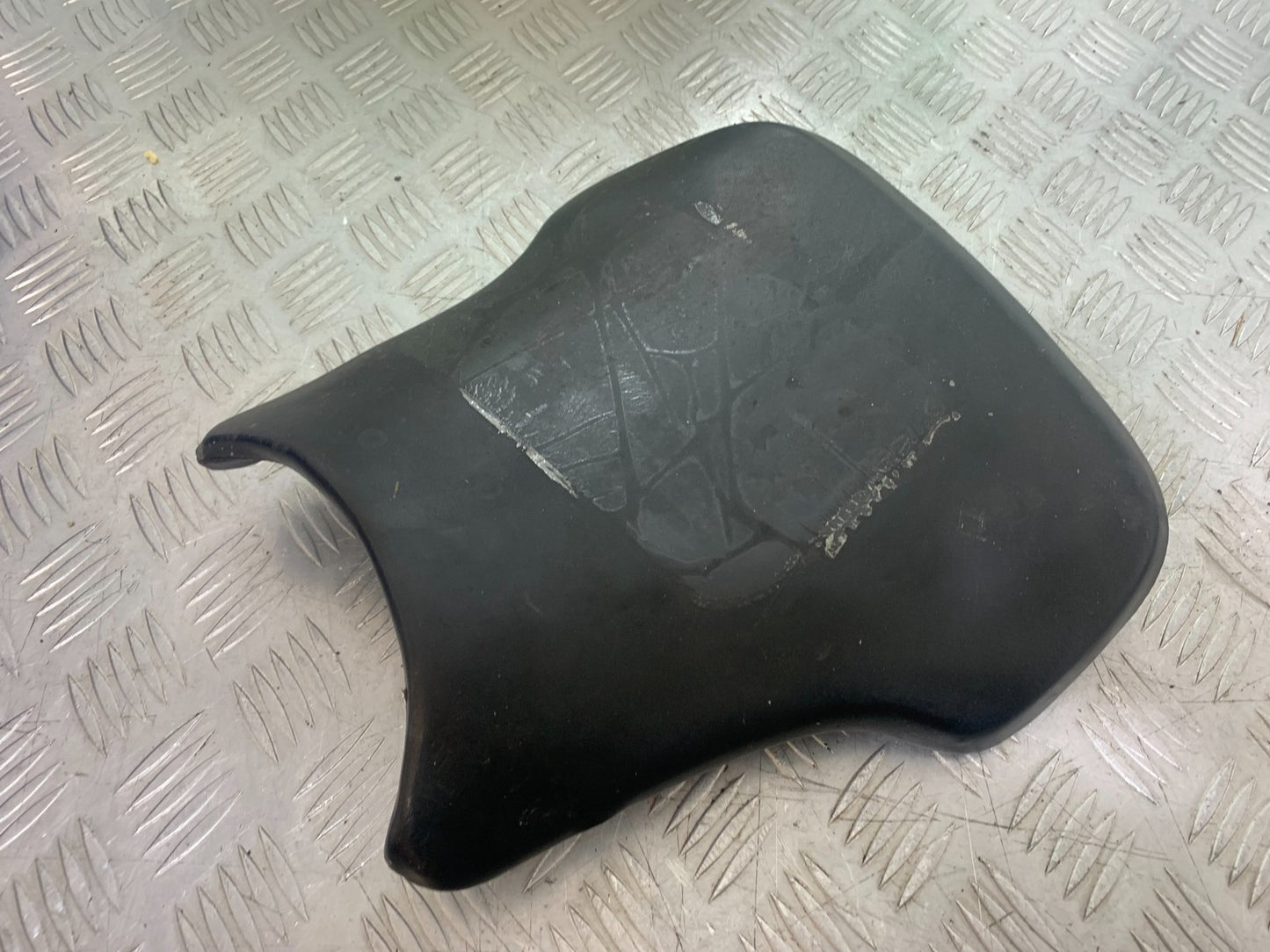 HONDA CBR600 CBR 600 RR FRONT SEAT   YEAR 2003-2004 CMB1173)