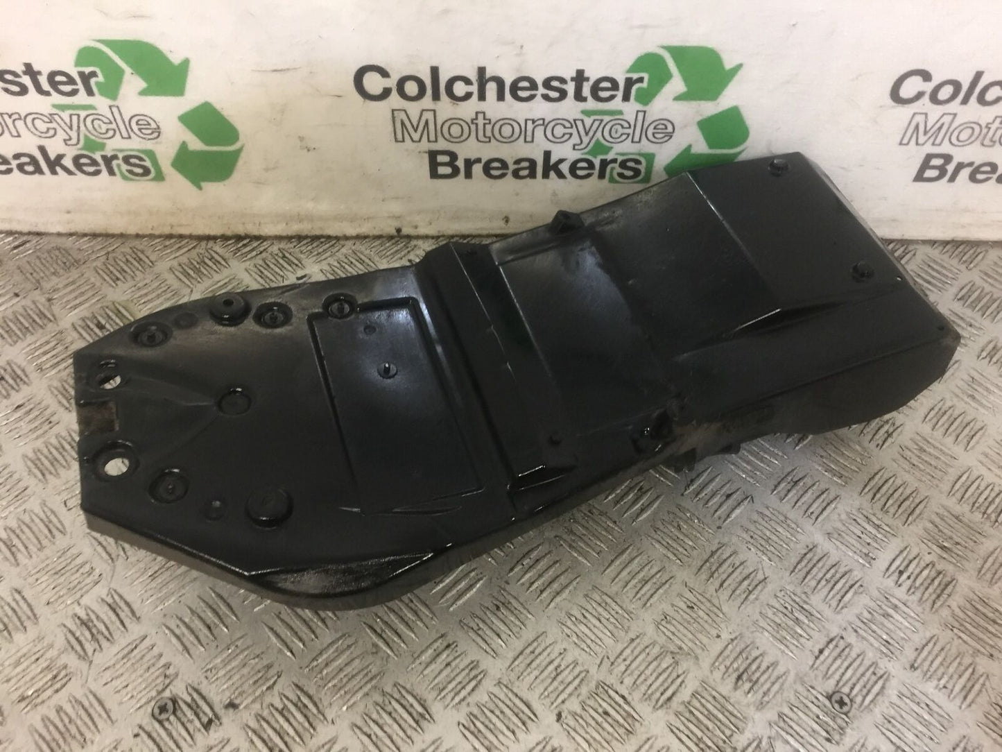 KAWASAKI Z750 Z 750 UNDERTRAY  YEAR 2009-2012 (STOCK 670)